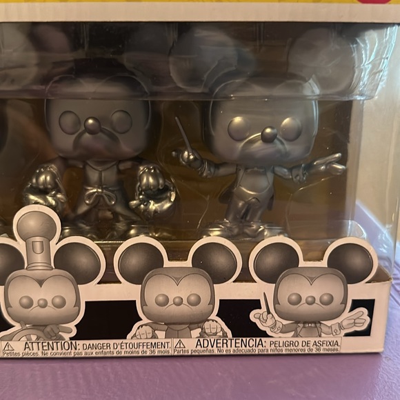 POP Mickey Mouse 3 pack Vinyl Figures - Picture 3 of 6